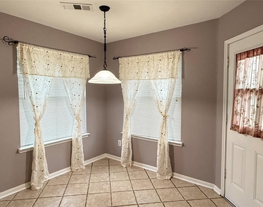 4919 Lochman Lane - Photo Thumbnail 9