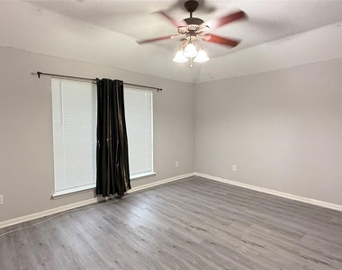 4919 Lochman Lane - Photo Thumbnail 10