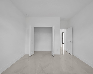 2509 50th Street W - Photo Thumbnail 18