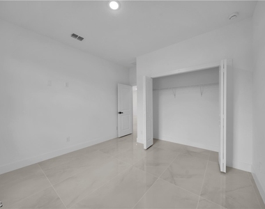 2509 50th Street W - Photo Thumbnail 25