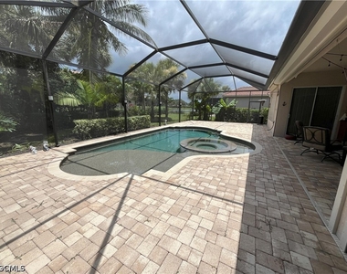 26455 Doverstone Street - Photo Thumbnail 16