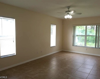 5546 Beck Street - Photo Thumbnail 2