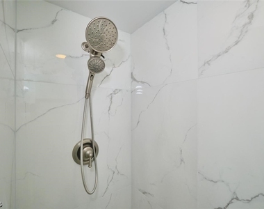 1914 Se 40th Terrace - Photo Thumbnail 24
