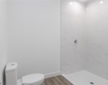 8009 Cod Court - Photo Thumbnail 20
