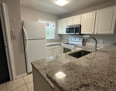 25050 Sandhill Boulevard - Photo Thumbnail 8