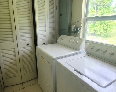 2931 Grand Avenue - Photo Thumbnail 6