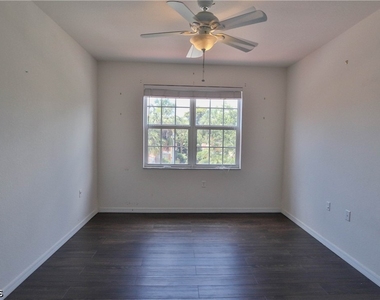 4341 Lazio Way - Photo Thumbnail 20