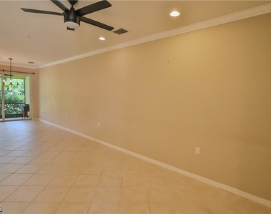 4341 Lazio Way - Photo Thumbnail 4