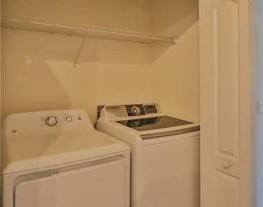 4341 Lazio Way - Photo Thumbnail 19