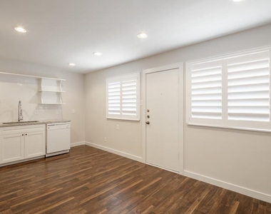 4040 San Felipe Street - Photo Thumbnail 8