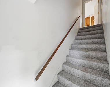 33 Elwood - Photo Thumbnail 23