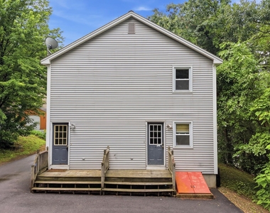 33 Elwood - Photo Thumbnail 3
