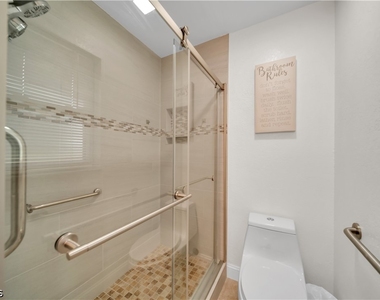 299 Rotonda Circle - Photo Thumbnail 9