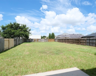 3827 Pine Forest Green Boulevard - Photo Thumbnail 33
