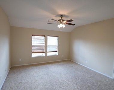 3827 Pine Forest Green Boulevard - Photo Thumbnail 15