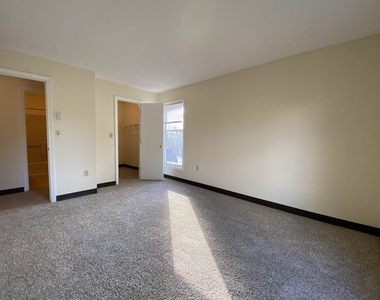119 Eastern - Photo Thumbnail 26