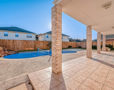 9407 Demsey Mill Drive - Photo Thumbnail 43