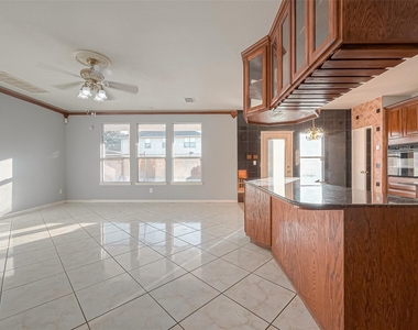 9407 Demsey Mill Drive - Photo Thumbnail 11