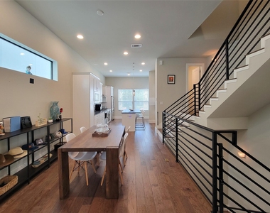 5709 Larkin Street - Photo Thumbnail 17