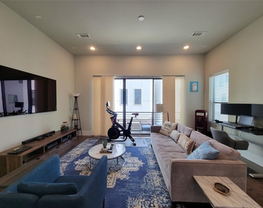 5709 Larkin Street - Photo Thumbnail 32