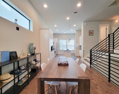 5709 Larkin Street - Photo Thumbnail 20