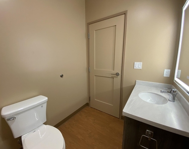 83 Hanover - Photo Thumbnail 24