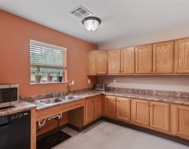 2131 Wilson Road - Photo Thumbnail 6