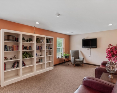 2131 Wilson Road - Photo Thumbnail 2