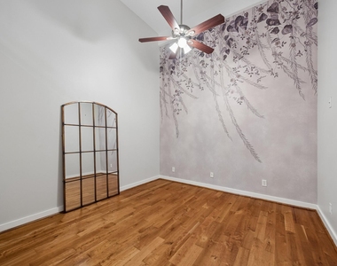 915 Franklin Street - Photo Thumbnail 21