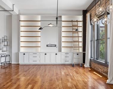 915 Franklin Street - Photo Thumbnail 11