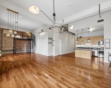 915 Franklin Street - Photo Thumbnail 15