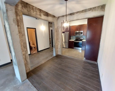 6819 Avenue C - Photo Thumbnail 4