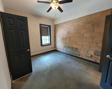 6819 Avenue C - Photo Thumbnail 12