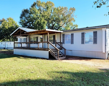 305 Paddock - Photo Thumbnail 1