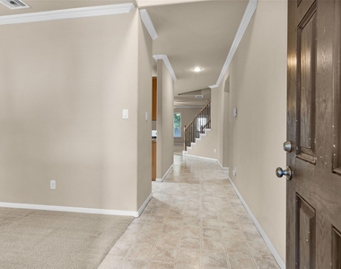 9419 Elliotts Court - Photo Thumbnail 5