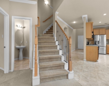 9419 Elliotts Court - Photo Thumbnail 13