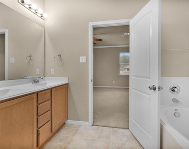 9419 Elliotts Court - Photo Thumbnail 29