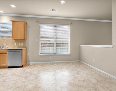 9419 Elliotts Court - Photo Thumbnail 15