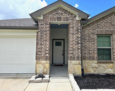 519 Kickapoo Drive - Photo Thumbnail 1