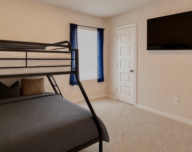 519 Kickapoo Drive - Photo Thumbnail 18