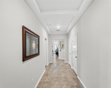 32239 Cedar Crest Drive - Photo Thumbnail 4