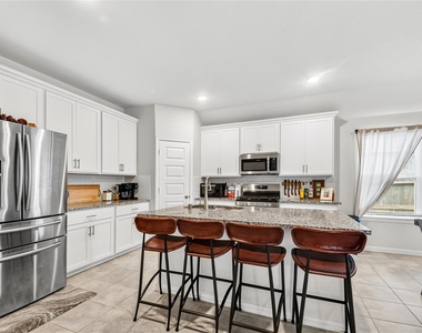 32239 Cedar Crest Drive - Photo Thumbnail 6