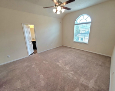 2243 Bermuda Shores Drive - Photo Thumbnail 7