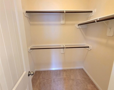 2243 Bermuda Shores Drive - Photo Thumbnail 9