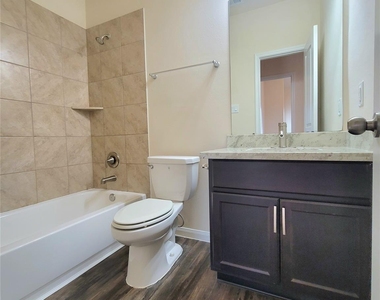 2243 Bermuda Shores Drive - Photo Thumbnail 10