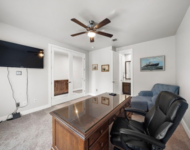 2509 Garrow Street - Photo Thumbnail 8