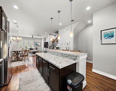 2509 Garrow Street - Photo Thumbnail 9