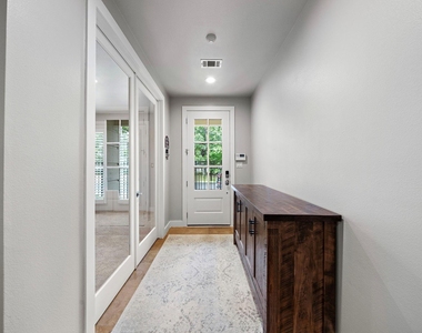 2509 Garrow Street - Photo Thumbnail 2
