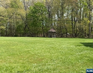 15 Rolling Ridge - Photo Thumbnail 1