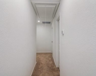 2107 Fisher Bend Drive - Photo Thumbnail 21